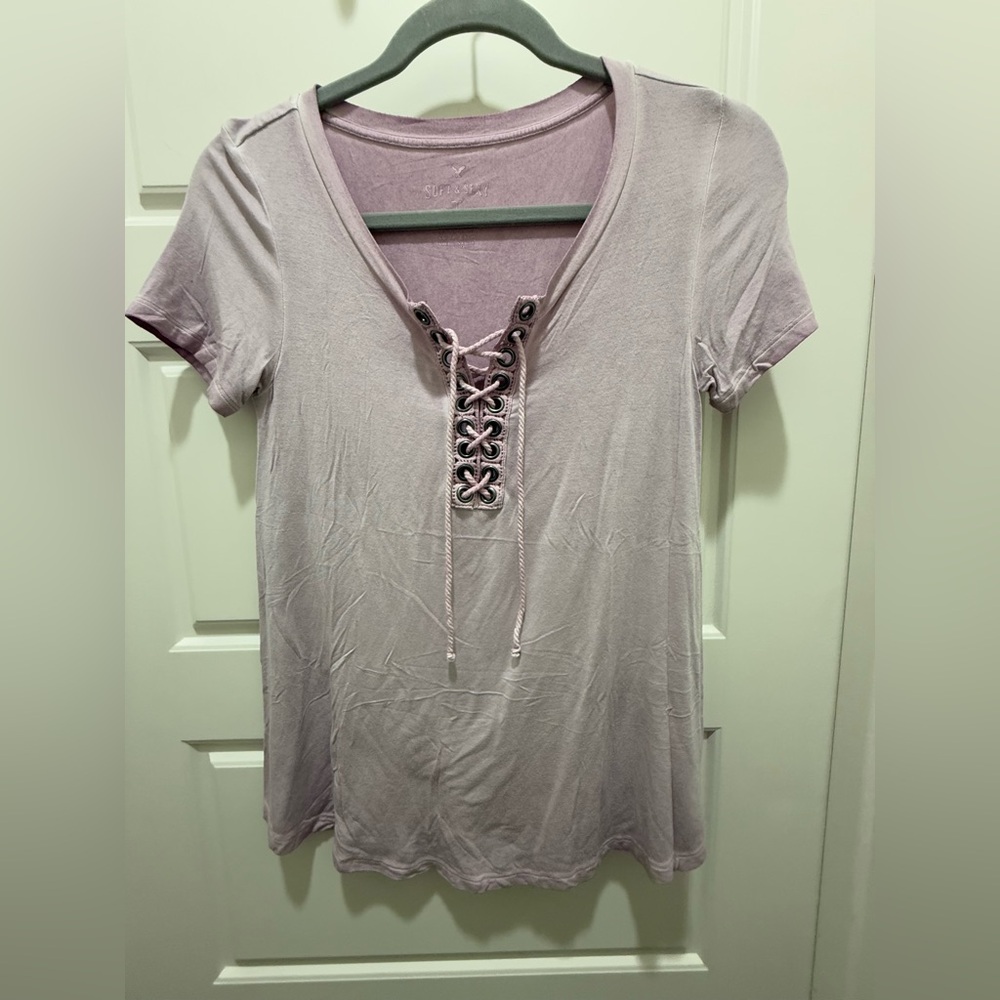 American Eagle. Soft & Sexy Purple Ombré Lace Front Shirt. Size XS.